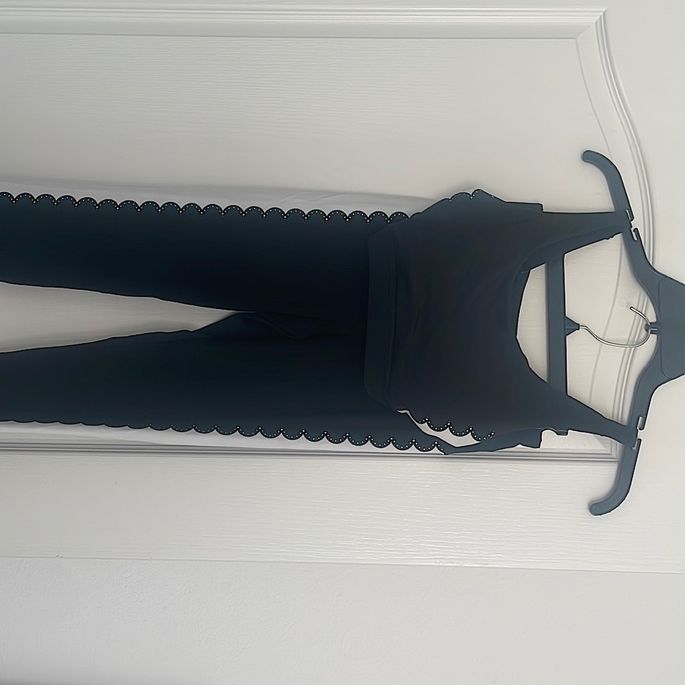 SMALL black & white pant & bra workout set. 80% polyester, 20% spandex